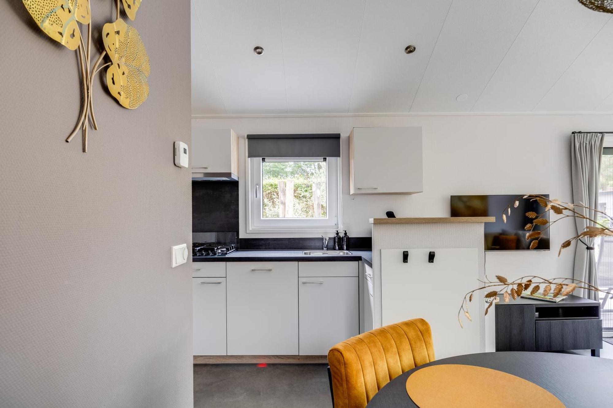 Modern Ingericht Chalet Op Groen Park Op De Veluwe Epe Luaran gambar